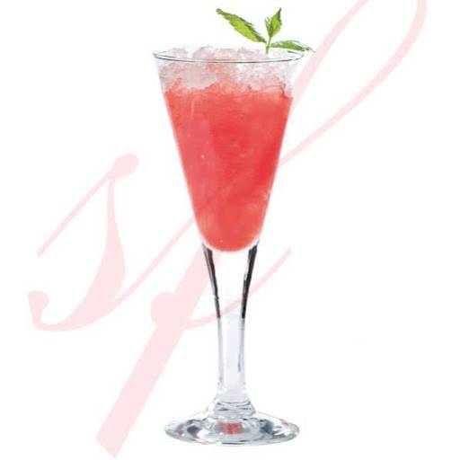 Stylish and Sustainable Plastic Cocktail Cups
