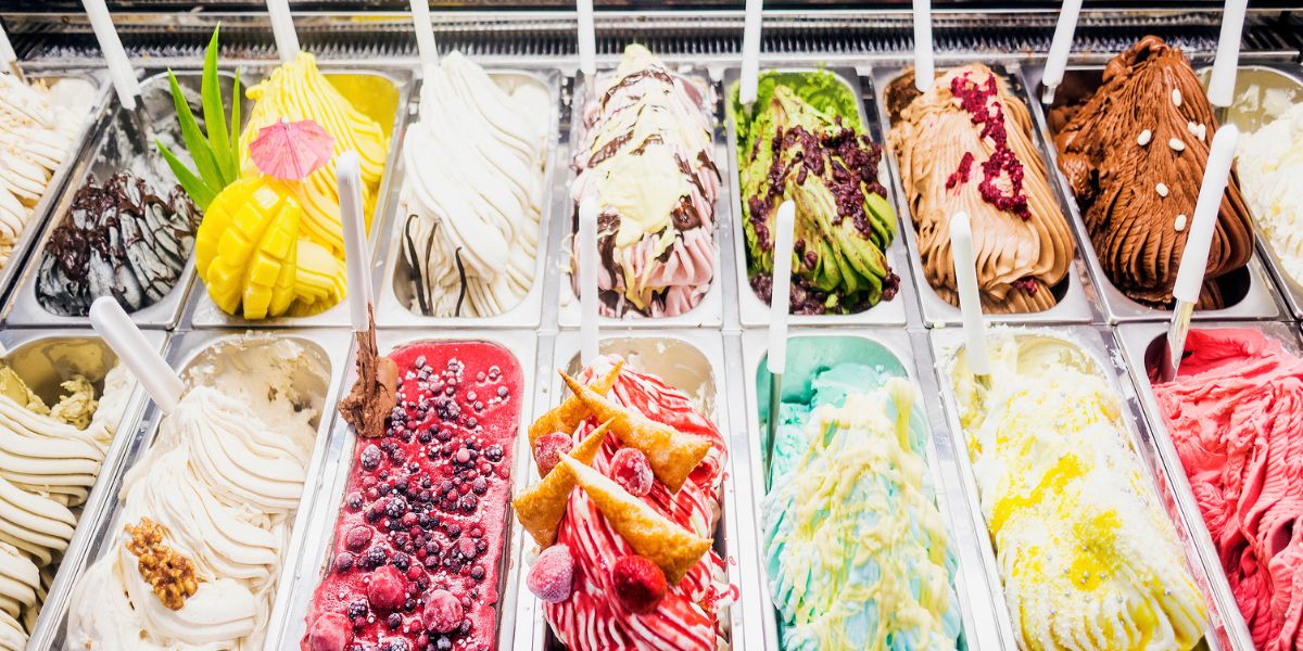 How to Set Up a Profitable Ice Cream Shop With Smart Supplies
