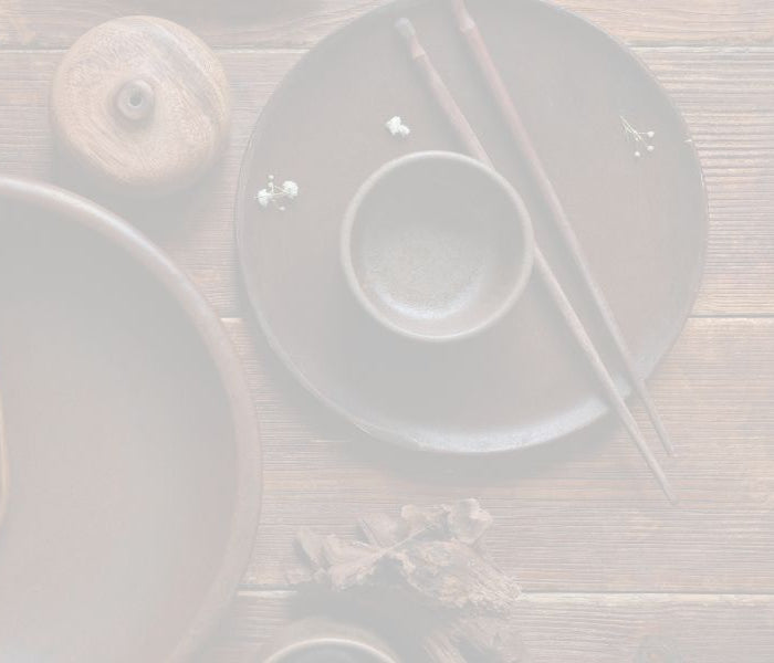 <h2>Why is everyone so obsessed with wooden dinnerware nowadays?</h2>